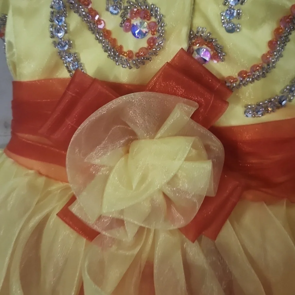 Stunning Custom-madeNational Glitz PageantSize 3T / 4T